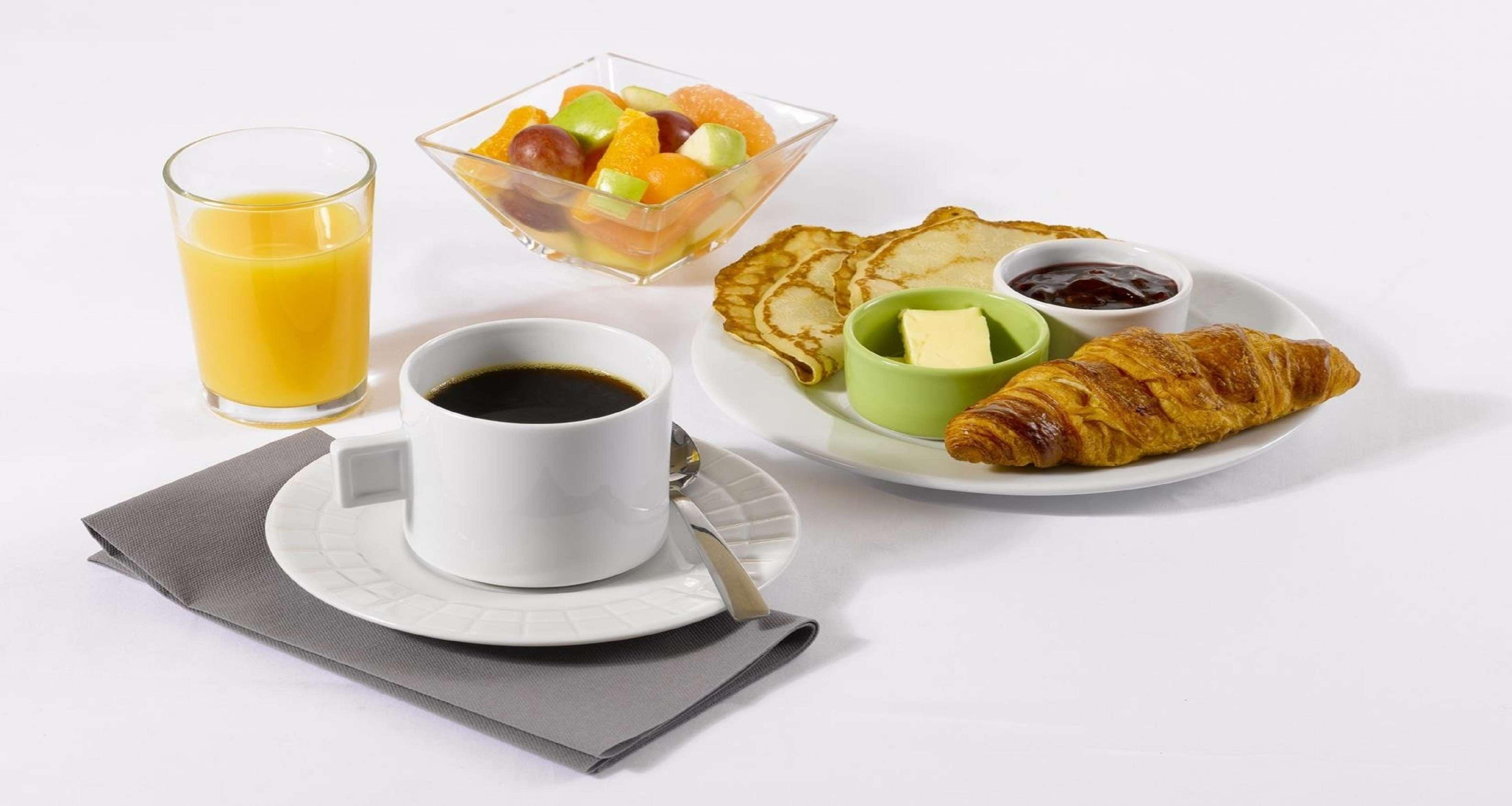 Hotel Campanile Clermont-ferrand ~