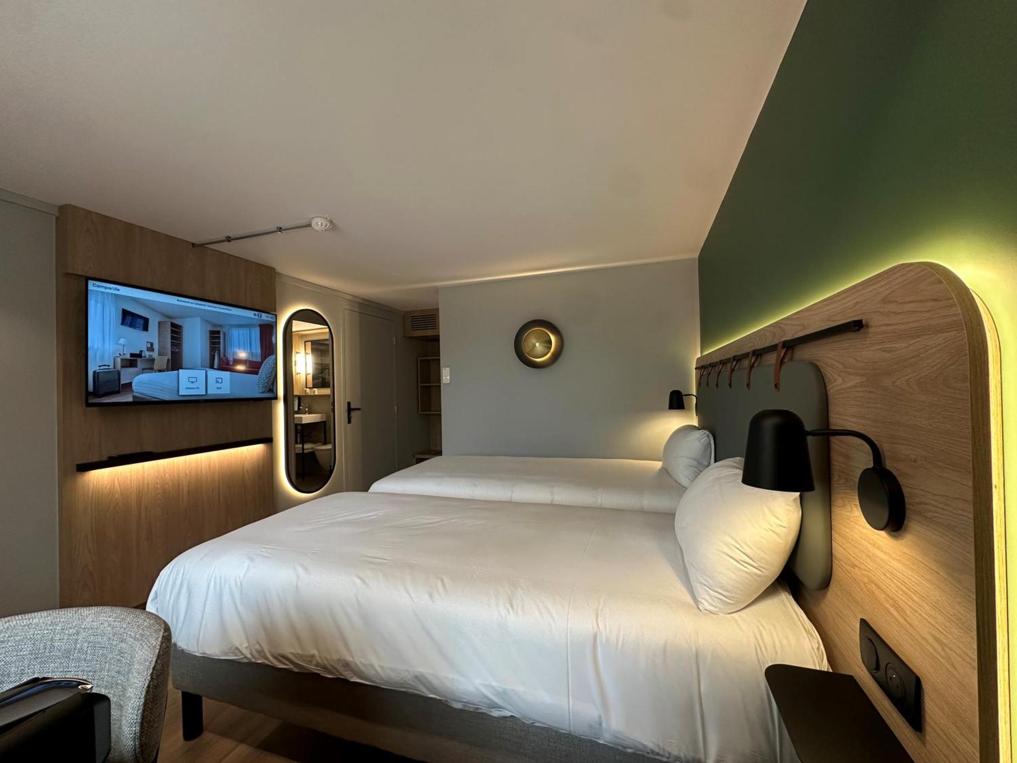 Hotel Campanile Clermont-ferrand ~