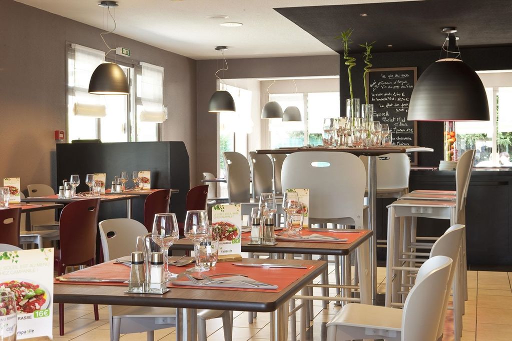Hotel Campanile Clermont-ferrand ~ Riom